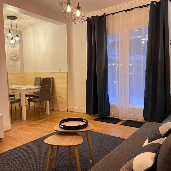 Maison La Belle Endormie- Disneyland et Paris, hotel in Champs-sur-Marne