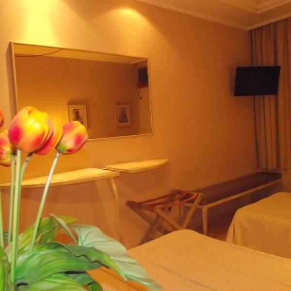 Augustus Plaza Hotel - Foto 5