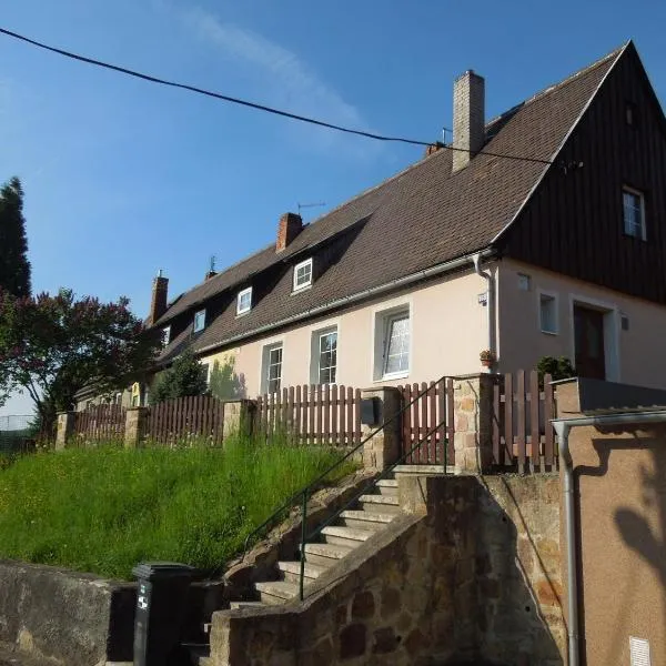 Apartments Benešov Nad Ploučnicí, hotel in Velká Bukovina