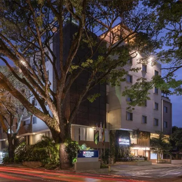 Hilton Garden Inn Cali Ciudad Jardin，位于卡利的酒店