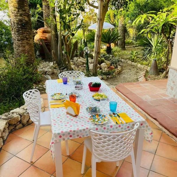 Una Finestra Sul Mare, hotel v destinaci Palizzi Marina