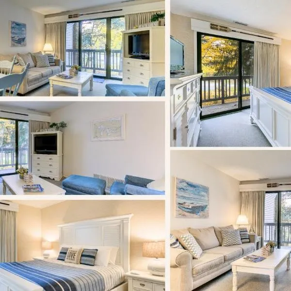 Gorgeous Grand Traverse Bay Beach Front Condo, hotel in Traverse City