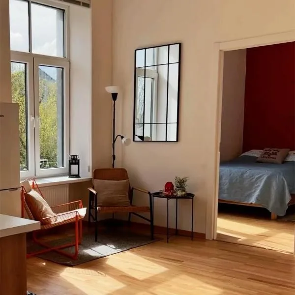 Warm & Cozy apartment at Akmenu iela, hotel v Rize