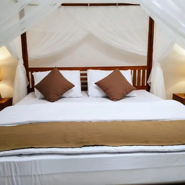 Lonthar B&B, hotel in Riung