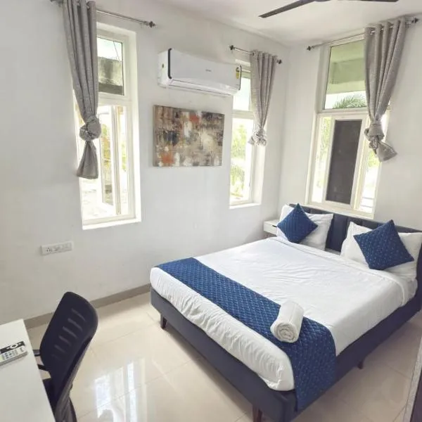 Genome Business Stays, hotel in Turkapally