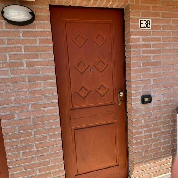 Residence IL BORGO 38, hotel din Tortoreto Lido