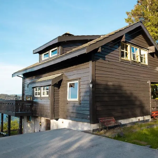 Fjord Retreat โรงแรมในAskøy