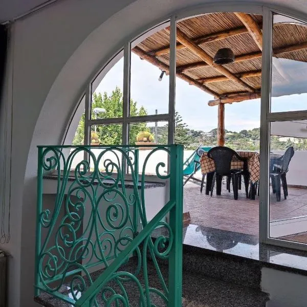 Sunny Terrace Retreat, hotel v Ischii