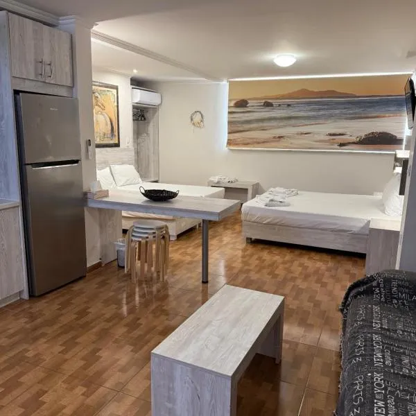 Paradise Apartments, hotel v Laganase