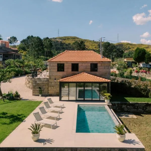 Belo Douro - Private Pool - Douro Valley - by RowdHouses, hotel i Paços de Gaiolo