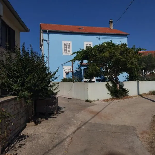 Beko i Dada, hotel v destinaci Olib