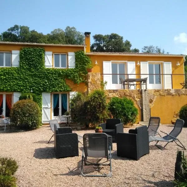 Chez Nat et JC, hotel in Eccica-Suarella