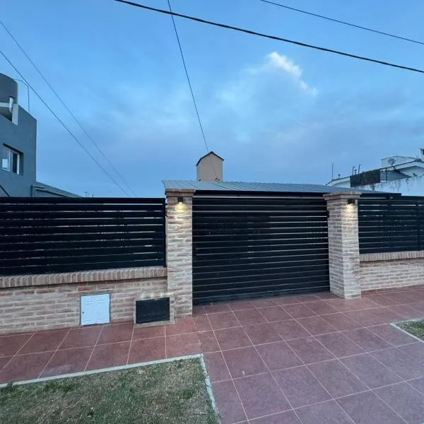 Casa Paz, hotel in Villa Carlos Paz