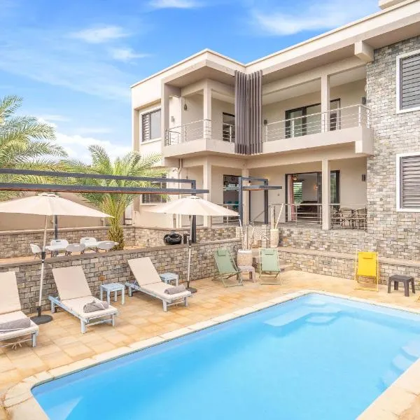 Villa RNJ, familiale et luxueuse, Hotel in Flic en Flac