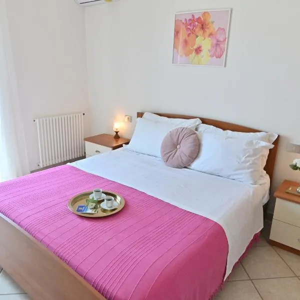 IzzHome Hibiscus, Hotel in Pula