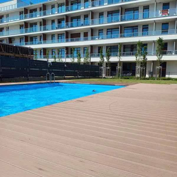 Apartament Grey 52, 3 min od plaży, basen, plac zabaw, darmowy parking!, hótel í Sianozety