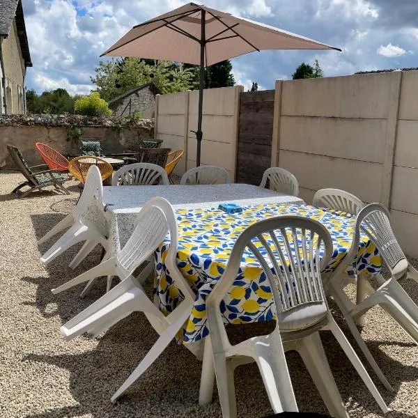 Maison Familiale Les Tilleuls, hotel in Le Guédéniau