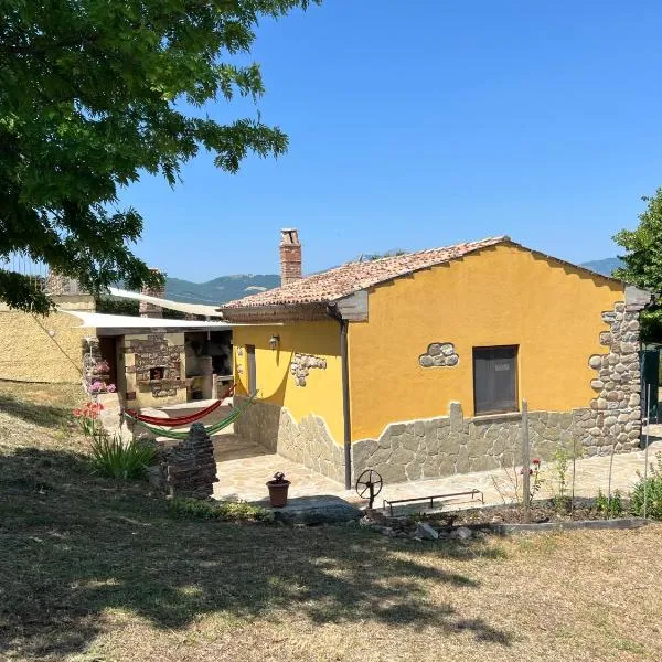 Casa di campagna nel Parco del Pollino, hotel v destinaci Teana