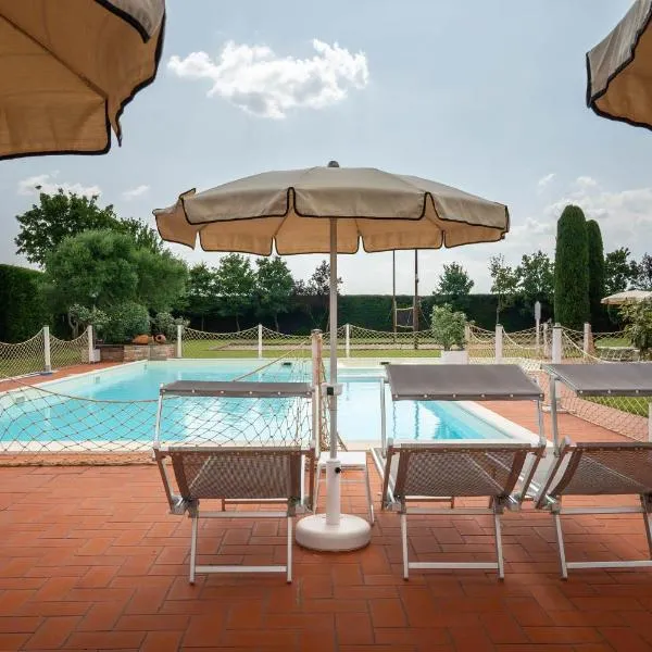 Resort Tenuta La Rotta - Rooms & Pool, hotel v Ravenně
