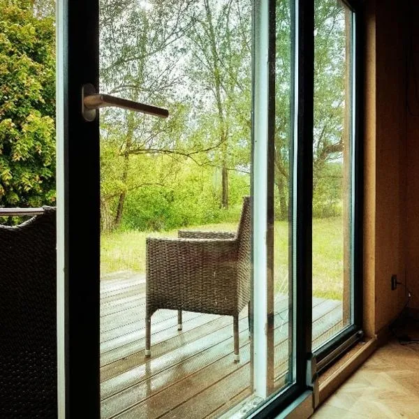 Uroczy Domek z Kinem Pod Gwiazdami, hotel di Stepnica