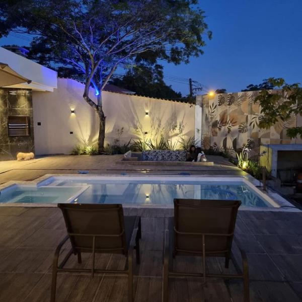 Casa Moderna com Itens de Lazer