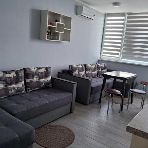 Апартаменти Променад, hotel in Zatoka