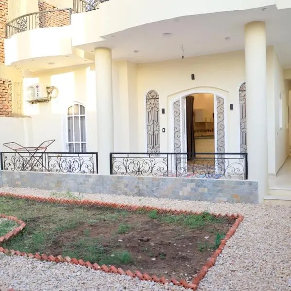 Tomorrow Land villa, hotel v destinaci Luxor