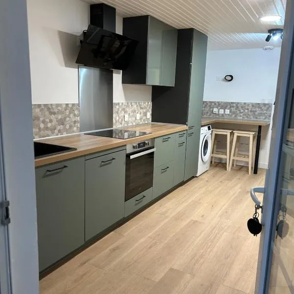 Charmante maison rénovée, hotel em Saint-Ciers-sur-Gironde