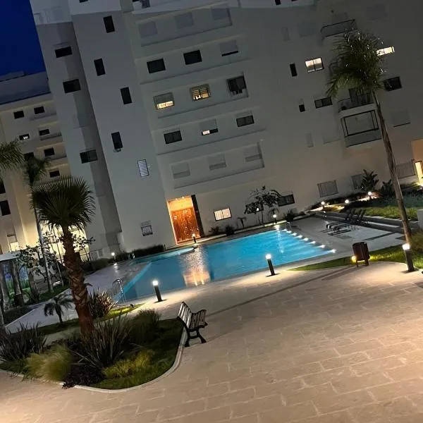 Residences vertes 3 piscines et aires de jeux, hotel a Tangeri