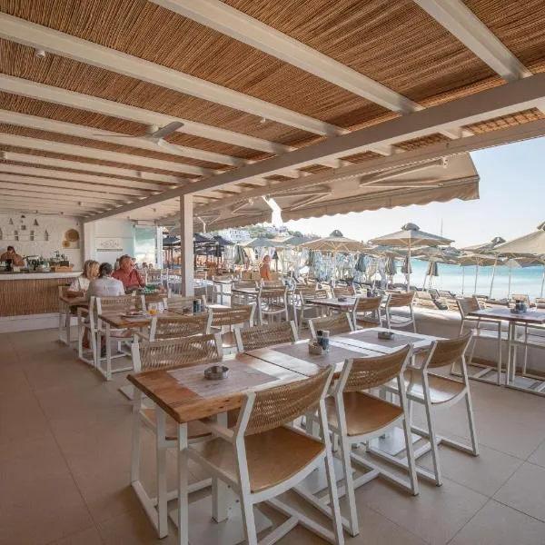 Acrogiali Beachfront Hotel Mykonos: Platis Yialos Mykonos şehrinde bir otel