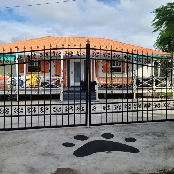 Potcake Villa "Vacation with Heart Villa Donates to Rescue Dogs", hotel a Grand Turk