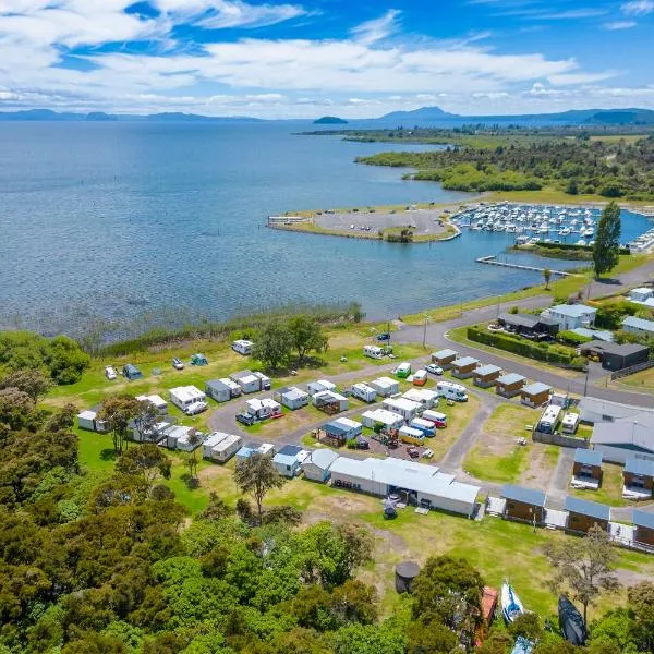 Motuoapa Bay Holiday Park, hotel v destinaci Turangi