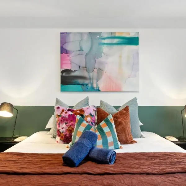 EAST34 - Skyline Haven East Perth, hotel em Perth