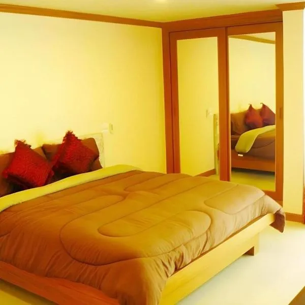 Rouge Service Apartments, Soi Buakhao, hotel di Pattaya Central