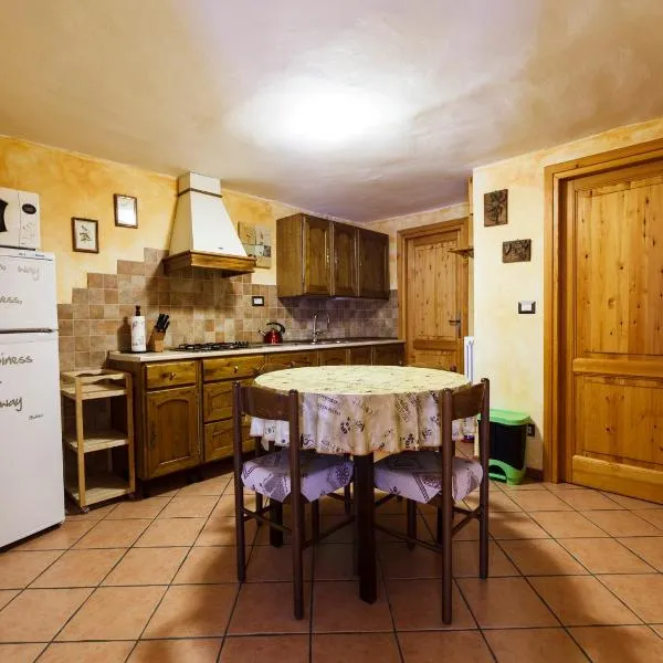 Appartamento Dal Maestro Serafino, hotel v mestu Pragelato