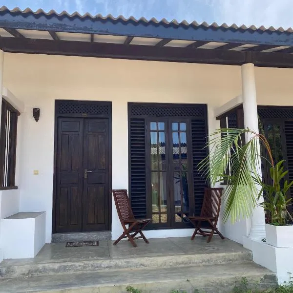 Arugam Summer Resort Hotel & Hostel, hotel in Arugam Bay