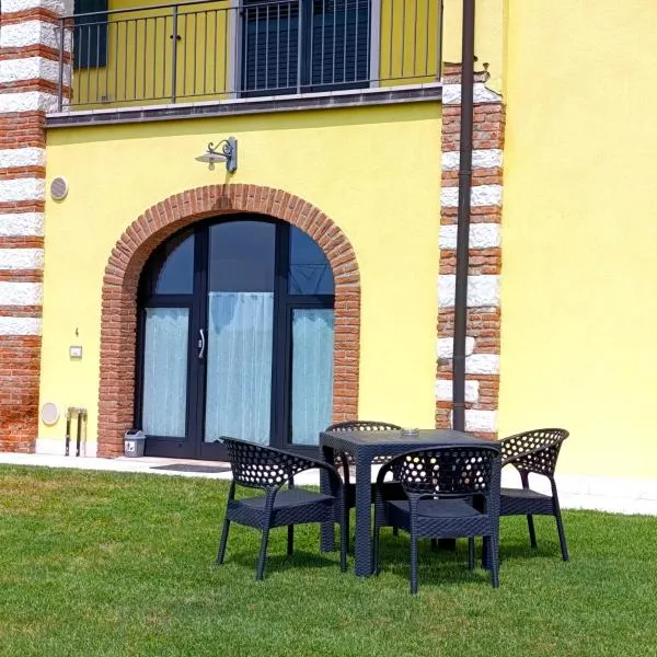 La Crosona, hotel v destinaci Colà di Lazise
