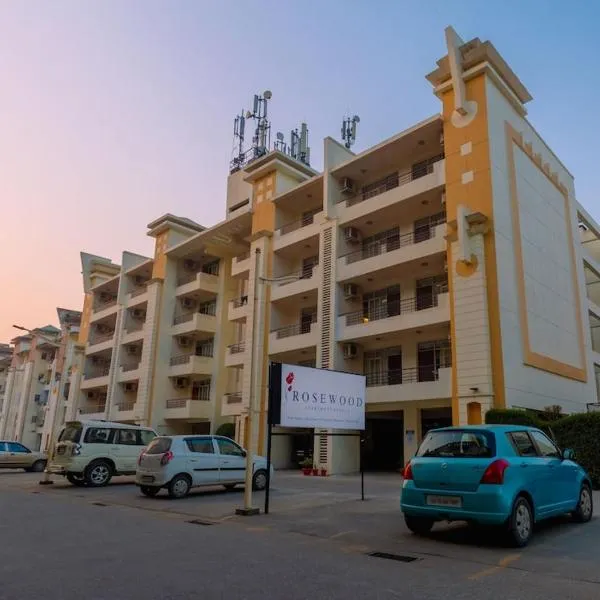 Rosewood Apartment Hotel Pantnagar, khách sạn ở Rudrapur