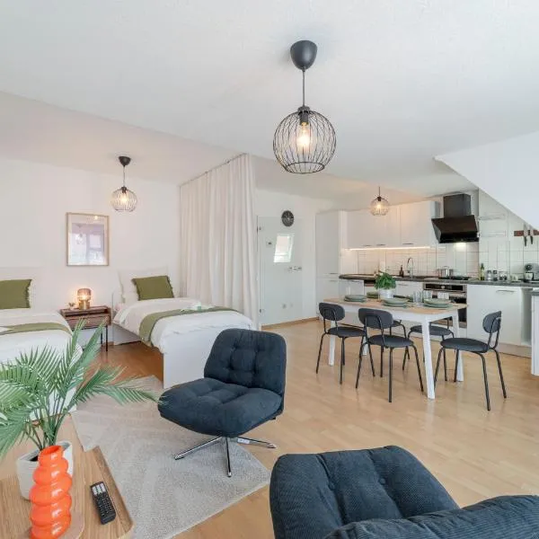 SpaceStays Five Comfort Studio, hotel in Grevenbroich