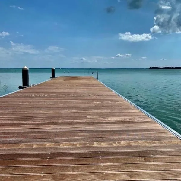 Fűzliget2 - Balaton Bliss, khách sạn ở Balatonfůzfő