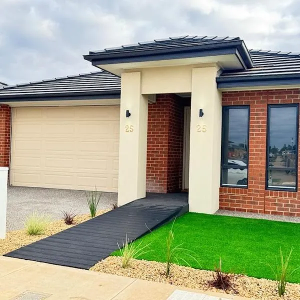 Affordable Accommodation in Rockbank, Melbourne, hotel in Rockbank