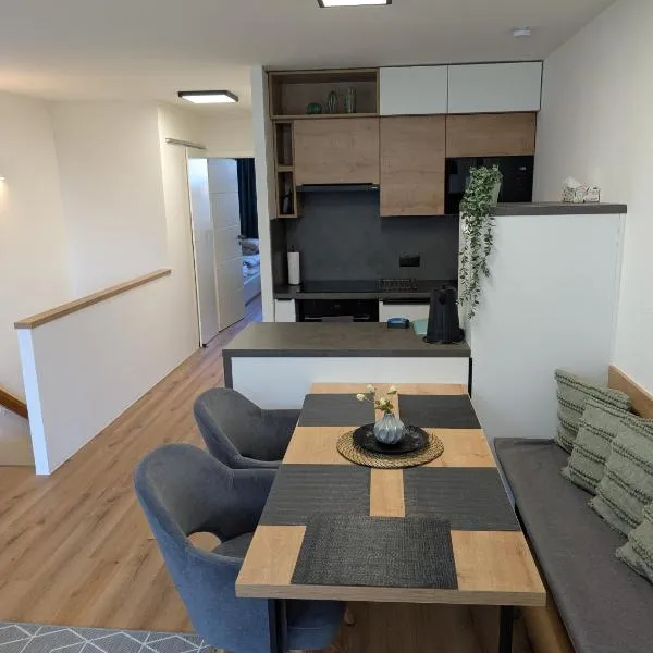 TOP KaVi apartments #5, Pool, Sauna und Fitness FREE, 2-Zimmer, hotel en Sankt Englmar