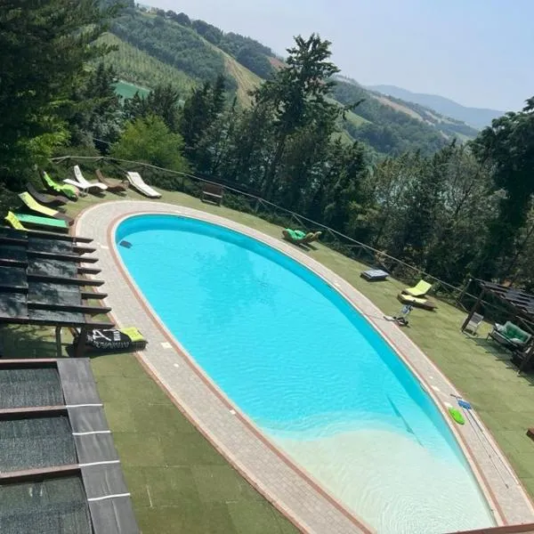 Colle Sul Lago, hotel v destinaci Cingoli
