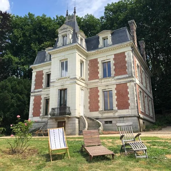 Château de la Françoisière, hotel em Luceau