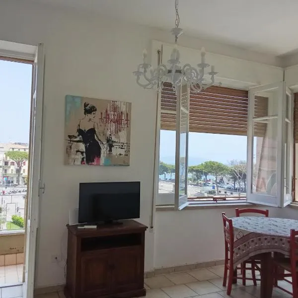 holiday house MAURIZIO, hotel v destinaci Formia