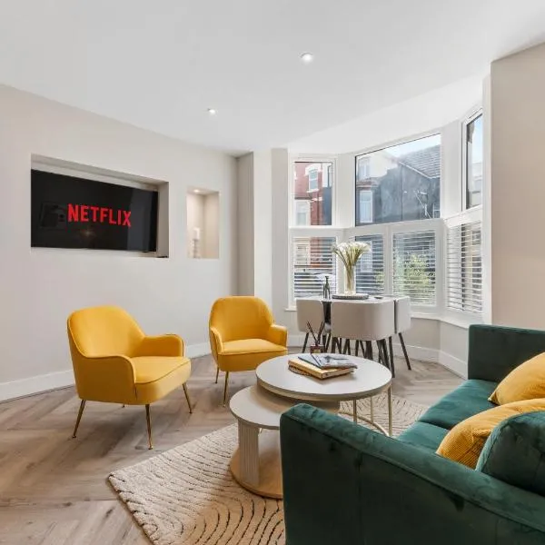 Pleasure Beach Apartments by Central Beach Leisure, khách sạn ở Blackpool