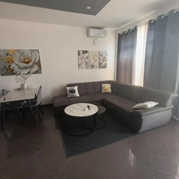 Relax 2, hotel in Bosanska Dubica