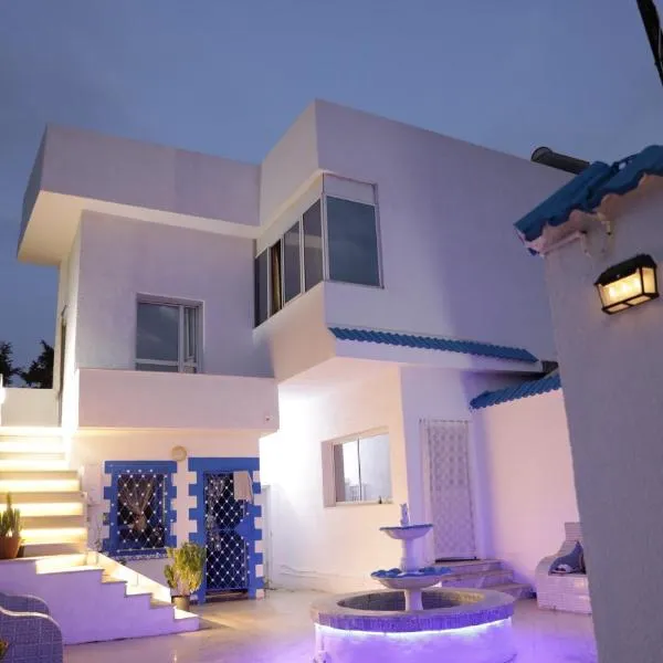 Maison sidi bou, hotel in Rafrāf