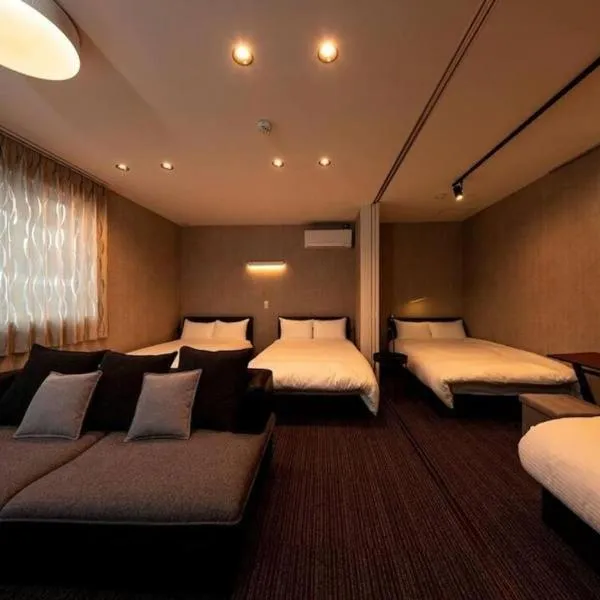 White Crystal RoomB, hotel di Fukuoka