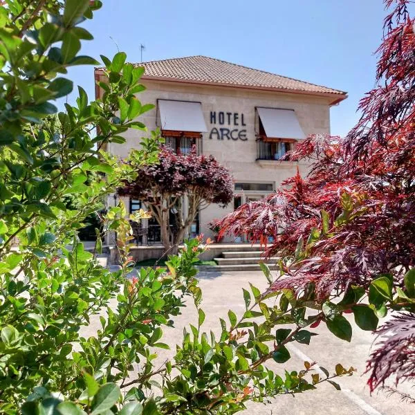 Hotel Arce, hotel v destinaci Baiona